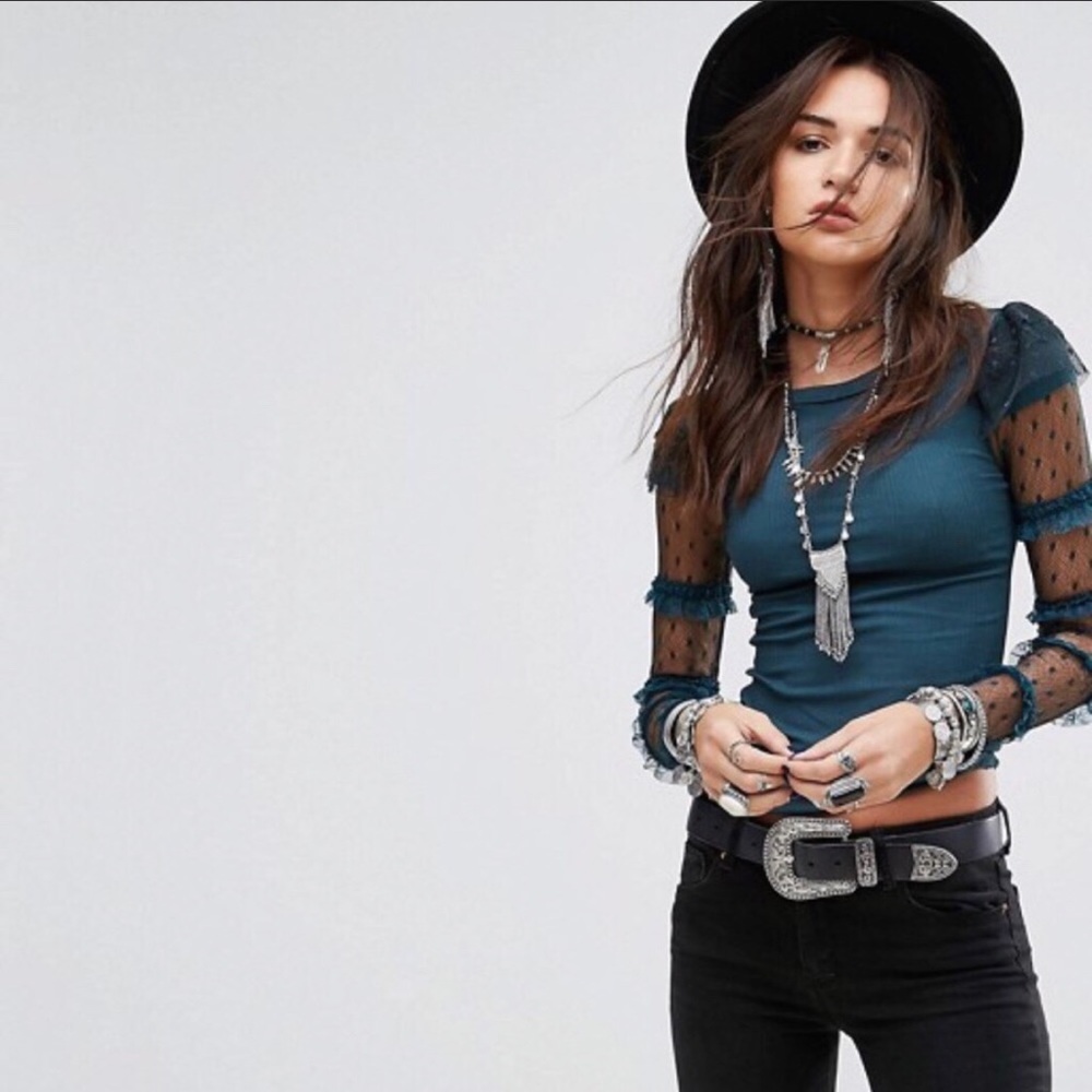 FREE PEOPLE Kiss Ruffle Lace Top ***TOP RATED NWT - Picture 6 of 8